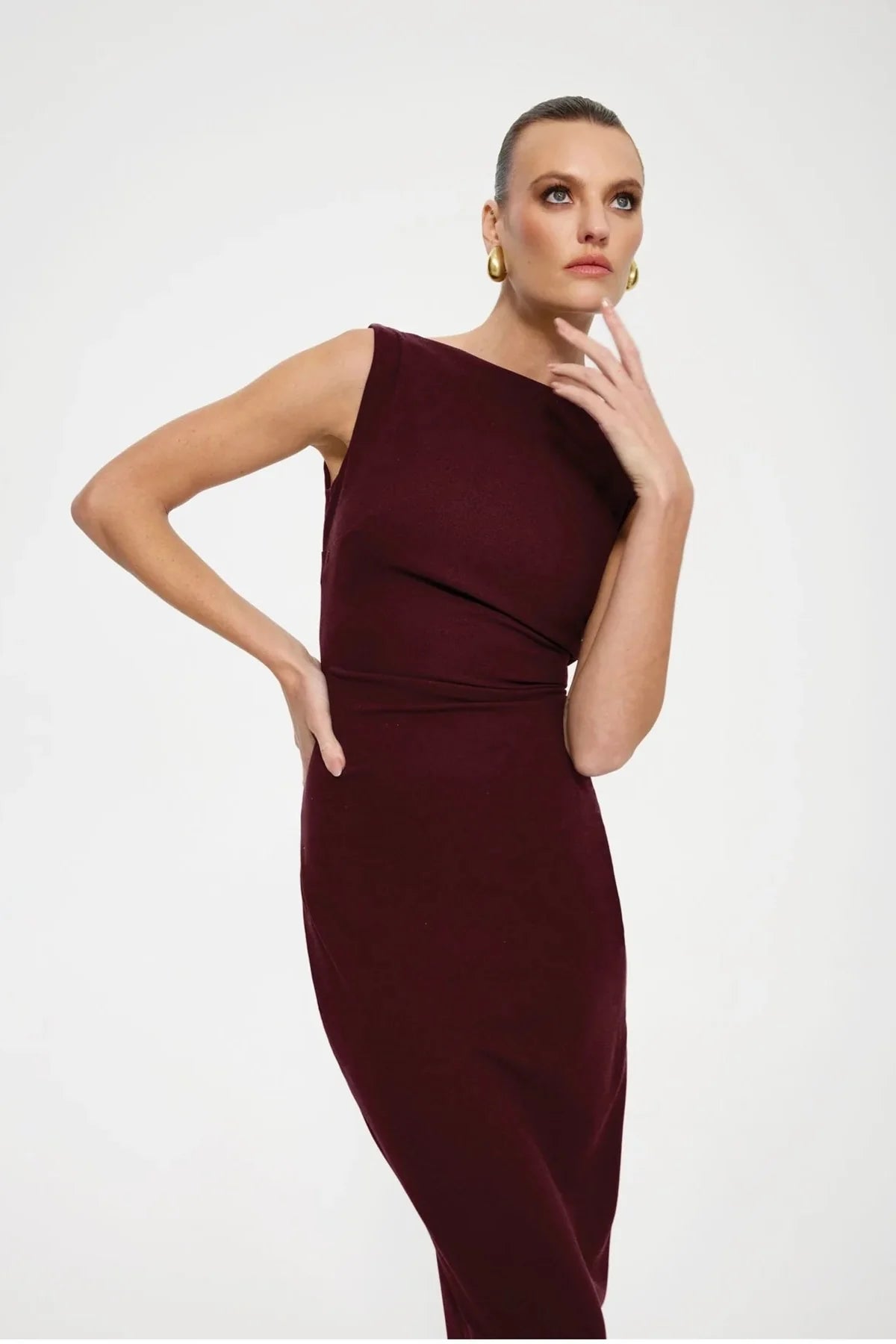 Effie Kats - Verona Gown - Wine