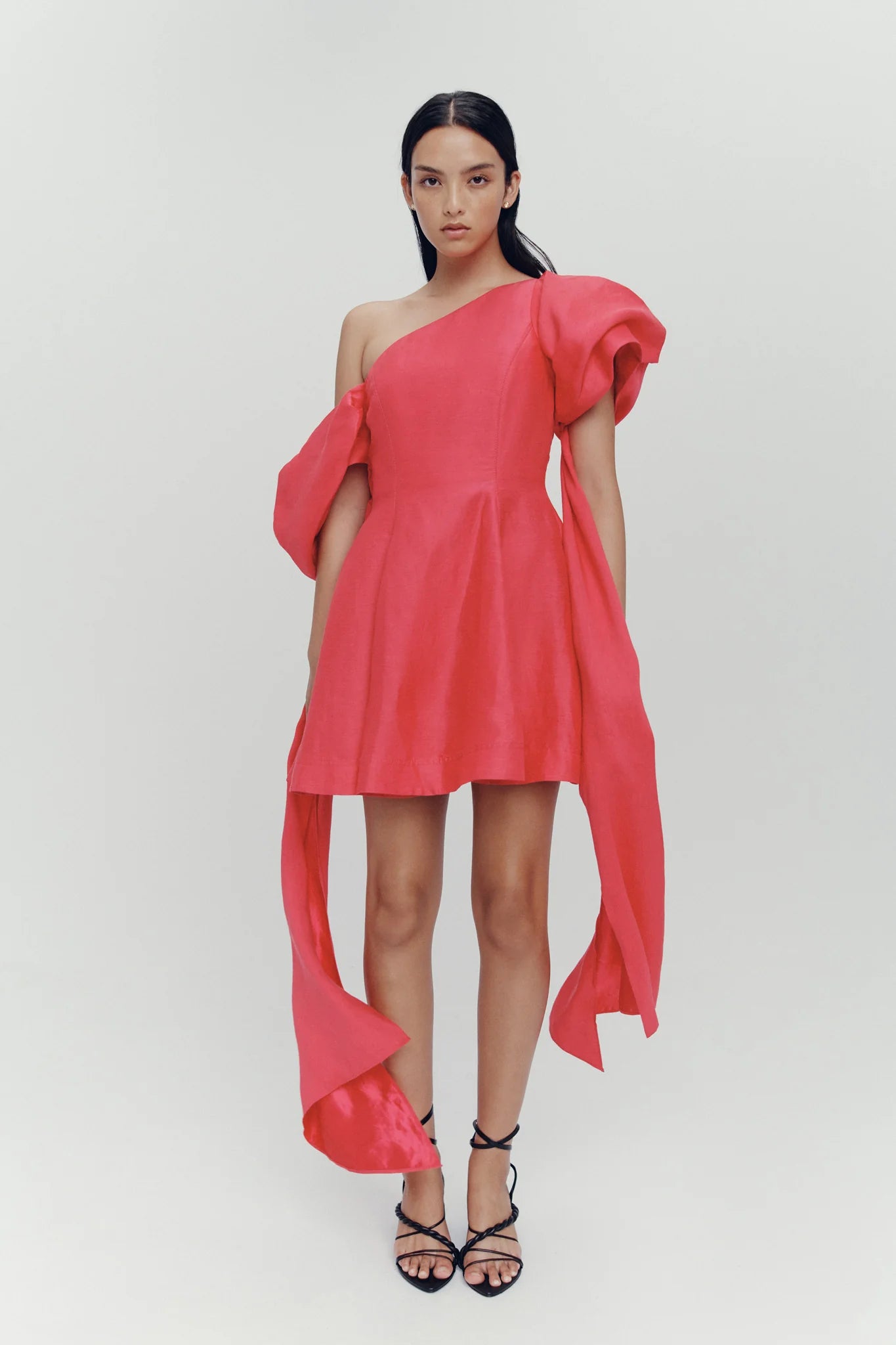 arista tulip sleeve mini dress Introducing the Arista Tulip Sleeve Mini Dress, as seen on @veron.zee. Shop her look in-store at Aje, located on Level 1. , @_aje_, #queensplazabrisbane #queensplaza #undeniablyqp