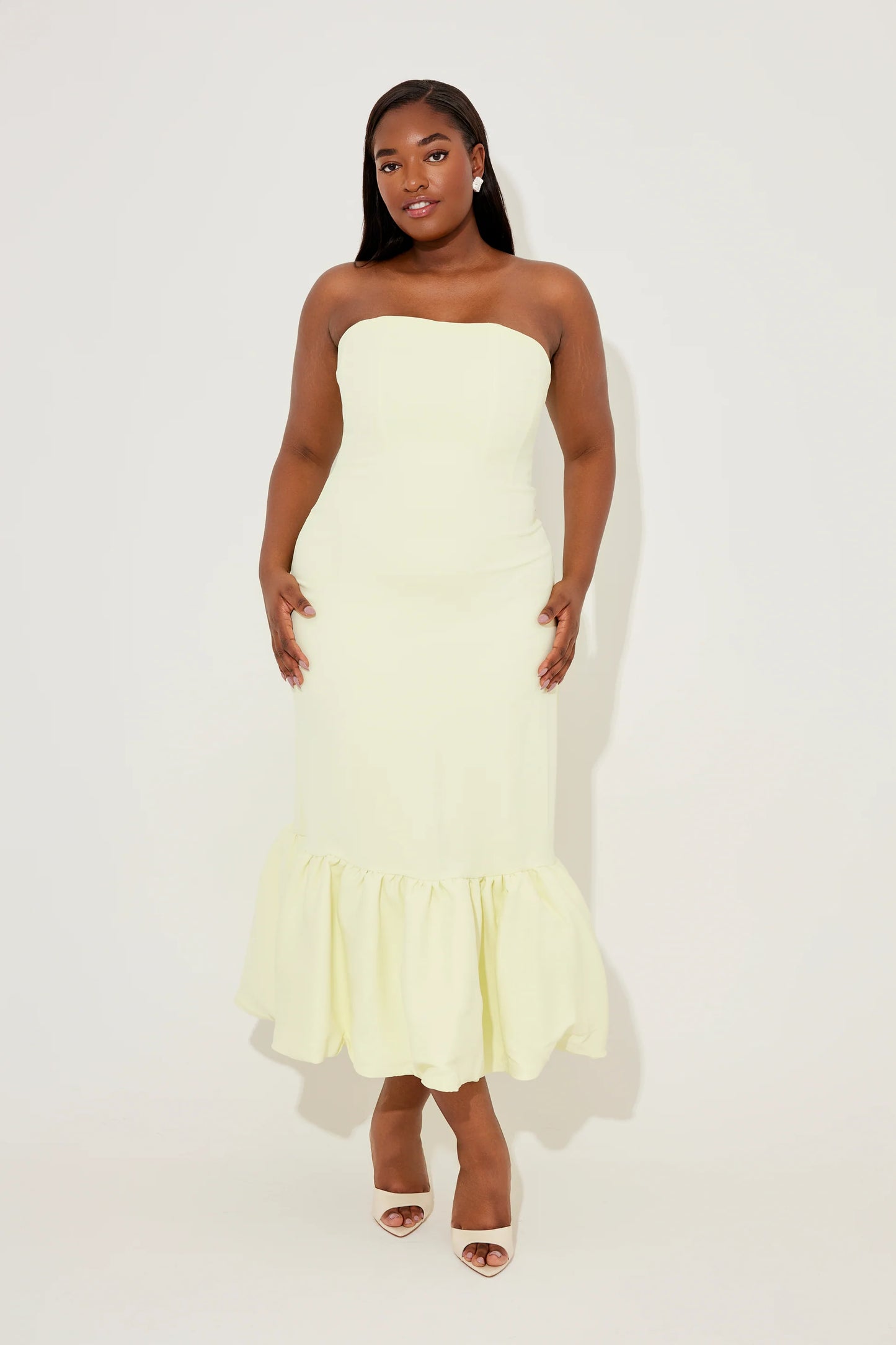 Odd Muse - The Ultimate Muse Strapless Peplum Hem Midi Dress - Lime Cream