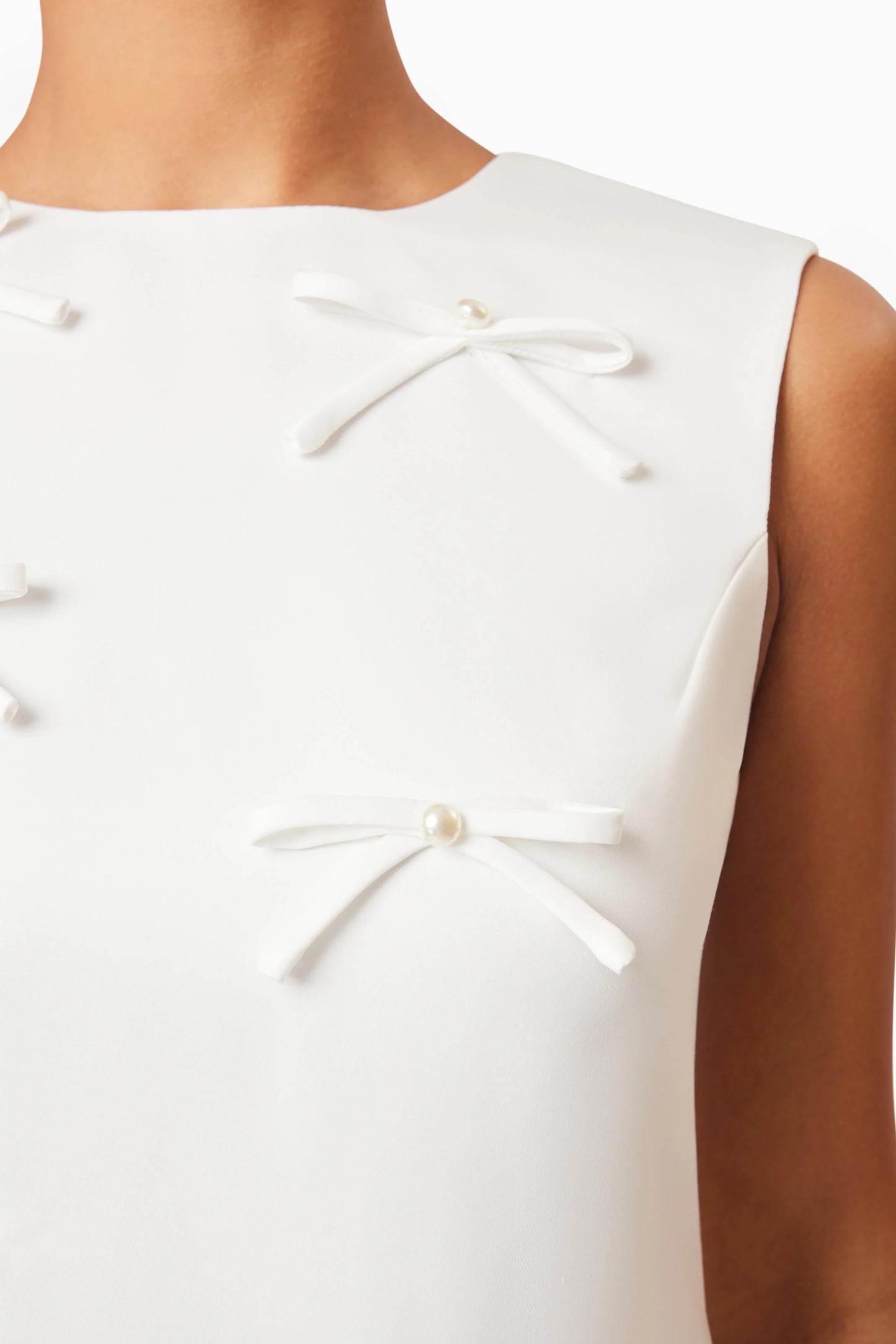 Elliat - Rose Bow Shift Dress in White