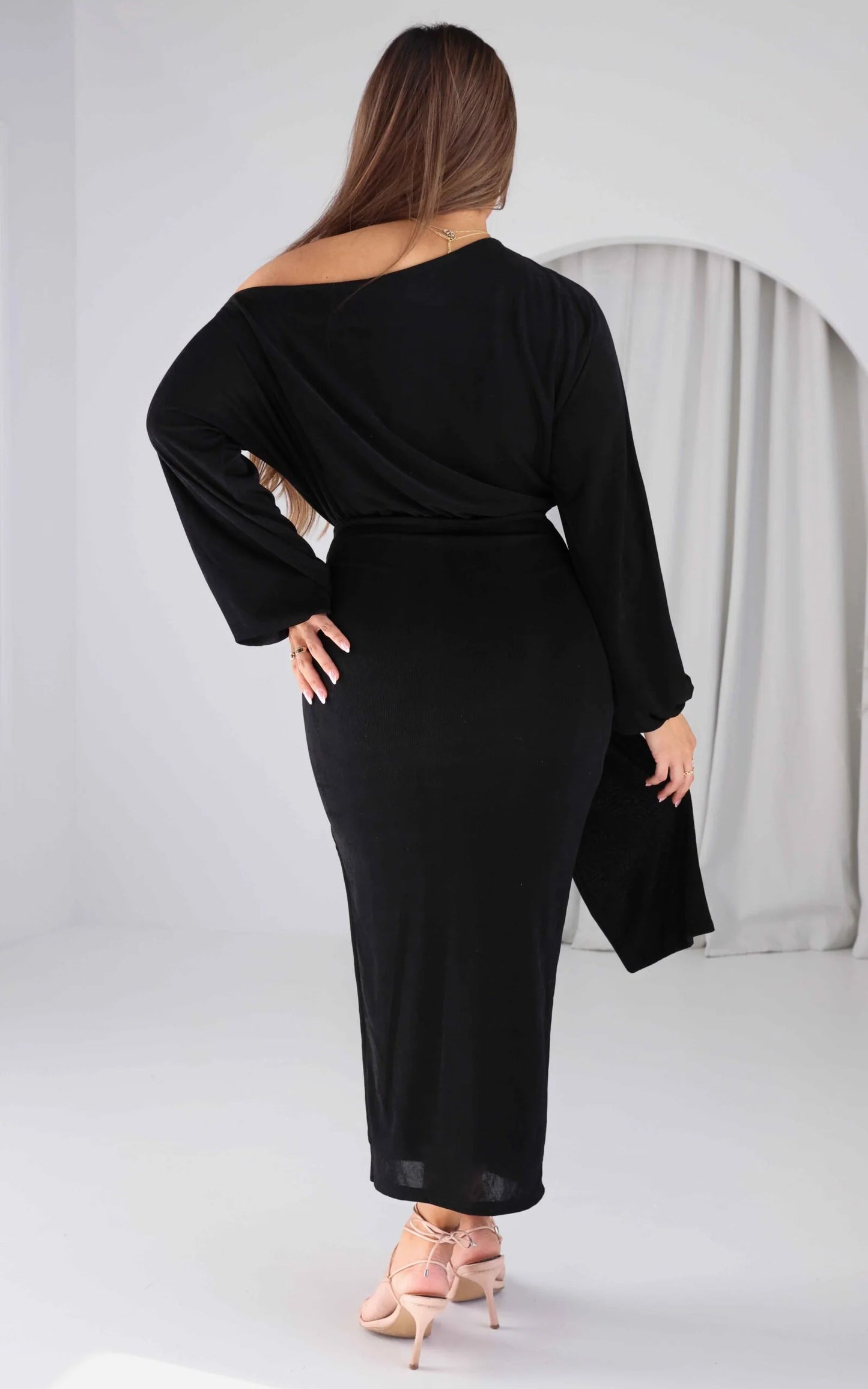 By Amica - Kobe Long Sleeve Midi Dress