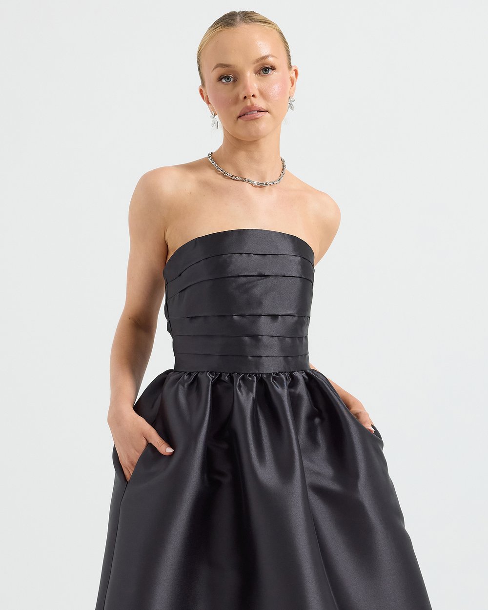 Pasduchas - Dottie Strapless Midi - Black