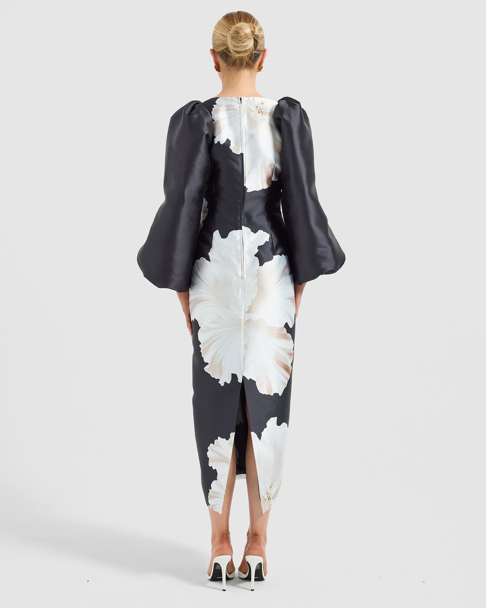 Pasuchas - Lini Sleeve Midi